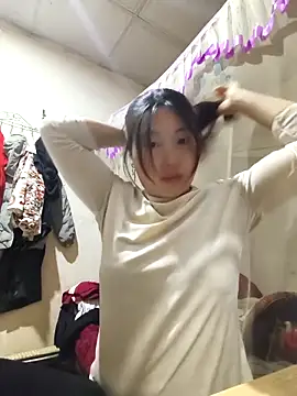 Snapshot of siki-00 chatting on November 21, 2025, 7:29 am siki-00 online show from November 21, 2025, 7:29 am