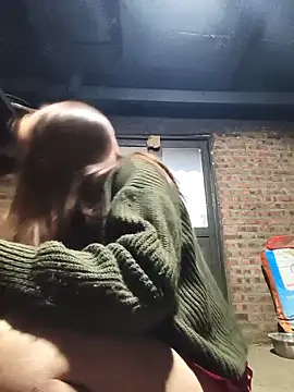 Snapshot of siki-00 chatting on December 14, 2025, 11:32 pm siki-00 online show from December 14, 2025, 11:32 pm