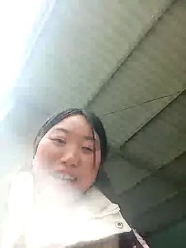 Snapshot of siki-00 chatting on November 16, 2025, 6:51 am siki-00 online show from November 16, 2025, 6:51 am