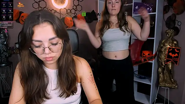 Snapshot of melani_bumm chatting on October 23, 2025, 9:08 am melani bumm online show from October 23, 2025, 9:08 am