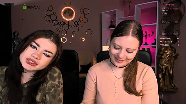 Snapshot of melani_bumm chatting on December 16, 2025, 1:26 pm melani bumm online show from December 16, 2025, 1:26 pm