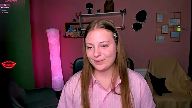 Snapshot of melani_bumm chatting on November 19, 2025, 1:44 pm melani bumm online show from November 19, 2025, 1:44 pm