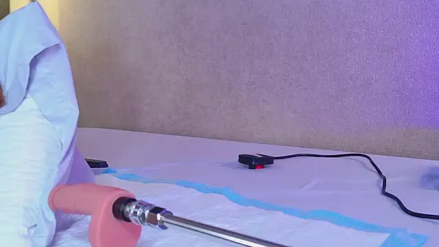 Bunnywetxxx online show from April 10, 2026, 3:35 am