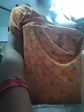 Snapshot of your_favourite_bhabhi chatting on August 6, 2026, 12:16 am your favourite bhabhi online show from August 6, 2026, 12:16 am