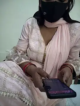 Snapshot of your_favourite_bhabhi chatting on February 19, 2026, 6:32 am your favourite bhabhi online show from February 19, 2026, 6:32 am