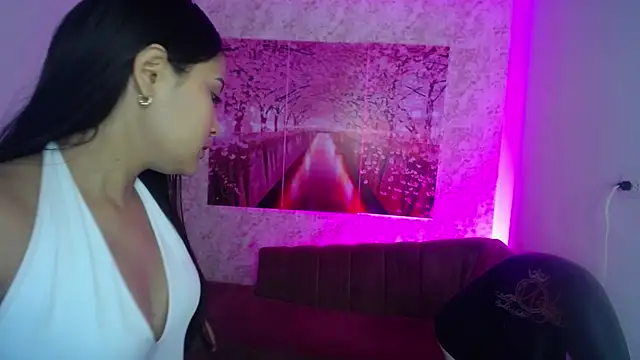 Ariannaa m online show from December 5, 2025, 3:49 am