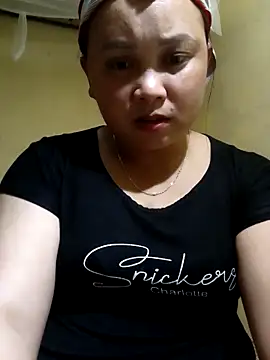 -Kitty-92 online show from December 2, 2025, 1:24 pm