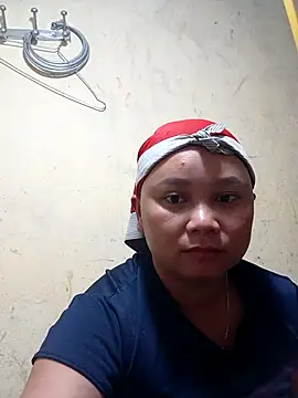 -Kitty-92 online show from October 17, 2025, 9:49 pm