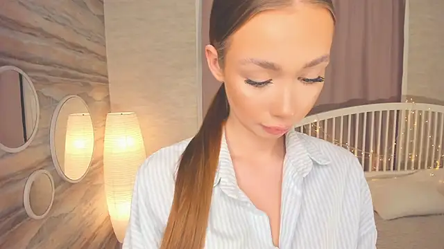 NedraLober online show from February 12, 2026, 7:02 pm