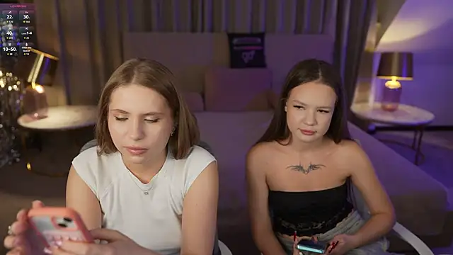 Snapshot of Tiana_Princesss chatting on October 31, 2025, 3:30 pm Tiana Princesss online show from October 31, 2025, 3:30 pm