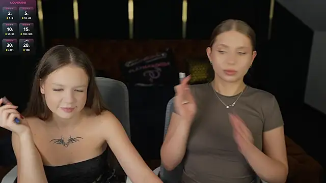 Snapshot of Tiana_Princesss chatting on November 29, 2025, 3:45 pm Tiana Princesss online show from November 29, 2025, 3:45 pm