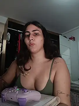 ApenasLys online show from January 17, 2026, 7:39 pm