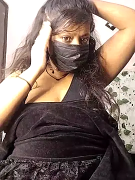 aliyaa9900 online show from November 16, 2025, 11:48 am