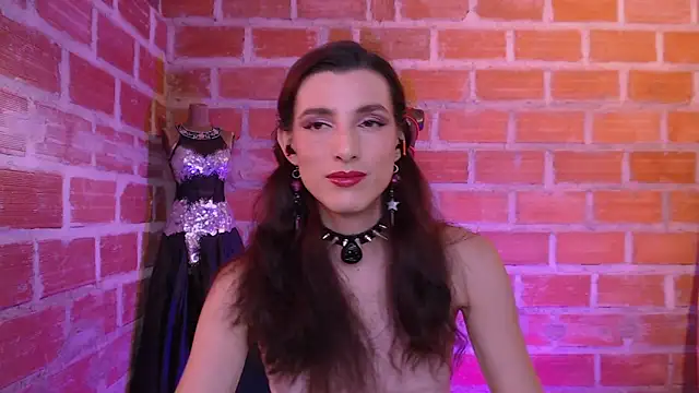 Moira-Hot online show from March 13, 2026, 10:04 pm