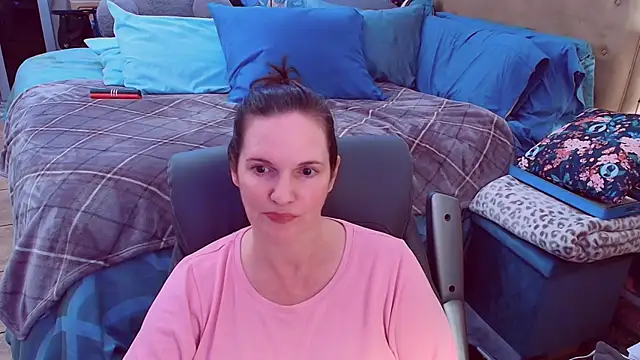 ninajaymes online show from February 7, 2026, 3:42 pm