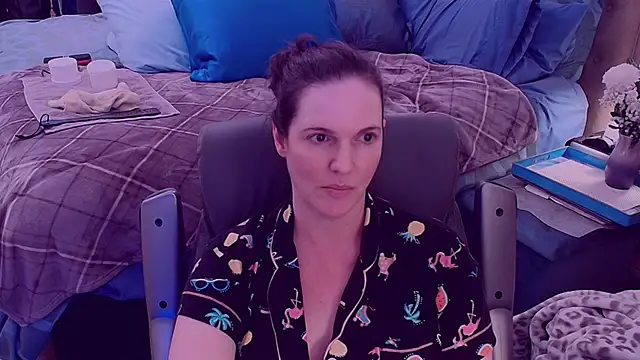 Snapshot of ninajaymes chatting on February 28, 2025, 1:03 pm ninajaymes online show from February 28, 2025, 1:03 pm