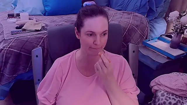 Snapshot of ninajaymes chatting on March 2, 2025, 6:24 pm ninajaymes online show from March 2, 2025, 6:24 pm