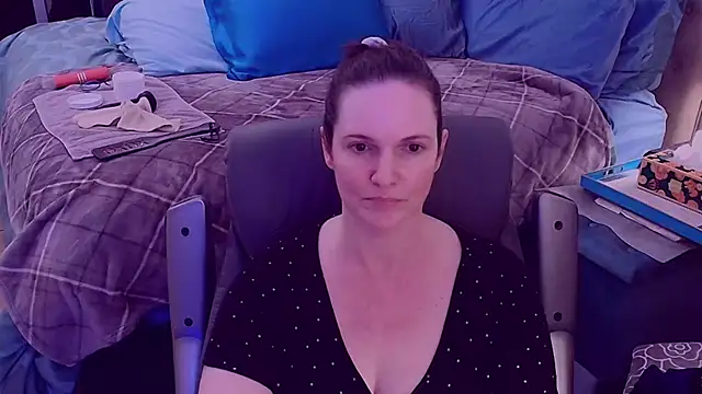 Snapshot of ninajaymes chatting on February 21, 2025, 1:33 am ninajaymes online show from February 21, 2025, 1:33 am