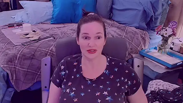 Snapshot of ninajaymes chatting on March 5, 2025, 6:01 am ninajaymes online show from March 5, 2025, 6:01 am