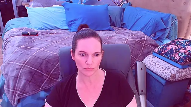 ninajaymes online show from February 13, 2026, 9:37 pm