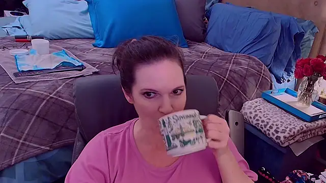 Snapshot of ninajaymes chatting on October 6, 2025, 10:54 pm ninajaymes online show from October 6, 2025, 10:54 pm