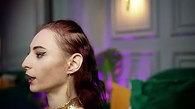 Snapshot of SaraiAngel chatting on November 12, 2025, 9:07 pm SaraiAngel online show from November 12, 2025, 9:07 pm