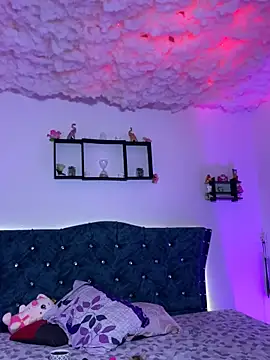 Snapshot of Daisys_Fun chatting on October 8, 2025, 9:44 am Daisys Fun online show from October 8, 2025, 9:44 am