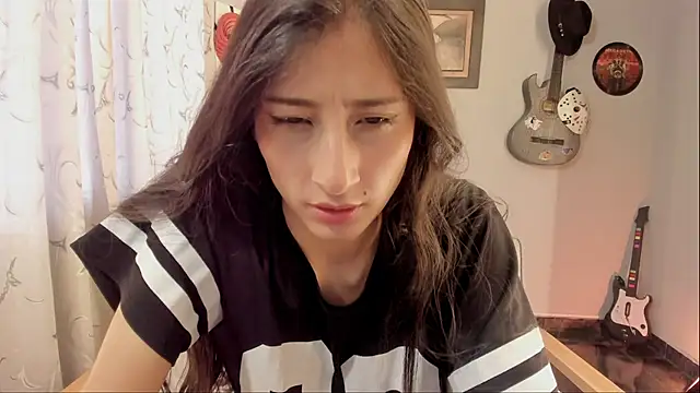 Snapshot of XxnikolayxX chatting on October 23, 2025, 8:18 pm XxnikolayxX online show from October 23, 2025, 8:18 pm