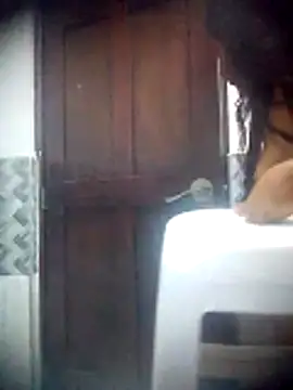 Snapshot of EAAM1@xh chatting on December 13, 2025, 11:11 pm EAAM1xh online show from December 13, 2025, 11:11 pm