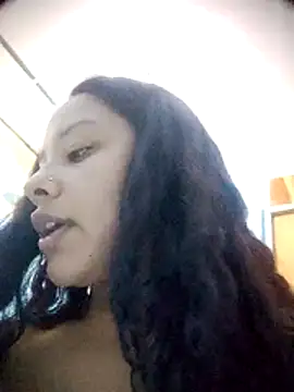 Snapshot of EAAM1@xh chatting on February 1, 2026, 10:19 pm EAAM1xh online show from February 1, 2026, 10:19 pm