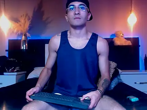 eriikjoness online show from October 9, 2025, 4:46 am