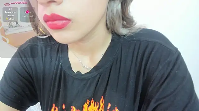 Kenndal tay online show from October 4, 2025, 7:37 pm