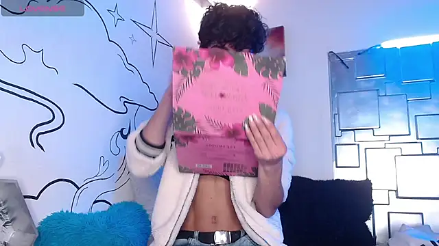 Snapshot of Trinity_Knox chatting on November 22, 2025, 4:28 pm Trinity Knox online show from November 22, 2025, 4:28 pm