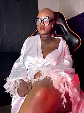 Snapshot of QUEEN_NOBUHLE_777 chatting on January 9, 2026, 9:44 pm QUEEN NOBUHLE 777 online show from January 9, 2026, 9:44 pm