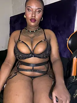 Snapshot of QUEEN_NOBUHLE_777 chatting on February 23, 2026, 5:24 pm QUEEN NOBUHLE 777 online show from February 23, 2026, 5:24 pm