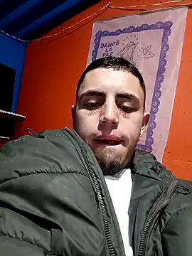 Snapshot of 1C2AM22 chatting on September 18, 2025, 12:13 am 1C2AM22 online show from September 18, 2025, 12:13 am