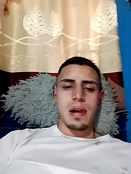 Snapshot of 1C2AM22 chatting on November 21, 2025, 11:42 am 1C2AM22 online show from November 21, 2025, 11:42 am