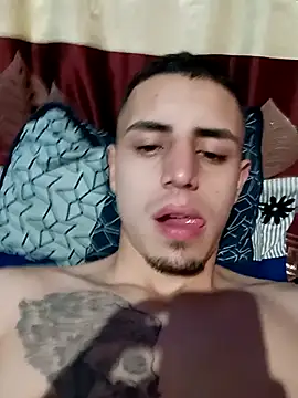 Snapshot of 1C2AM22 chatting on November 19, 2025, 10:37 am 1C2AM22 online show from November 19, 2025, 10:37 am