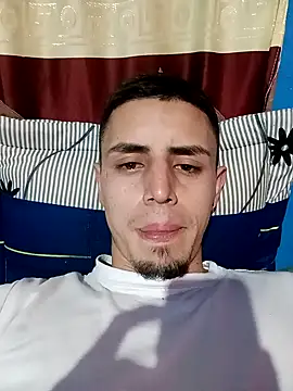 Snapshot of 1C2AM22 chatting on November 11, 2025, 4:07 am 1C2AM22 online show from November 11, 2025, 4:07 am