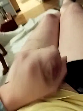 boytwink7 online show from November 27, 2025, 4:51 pm