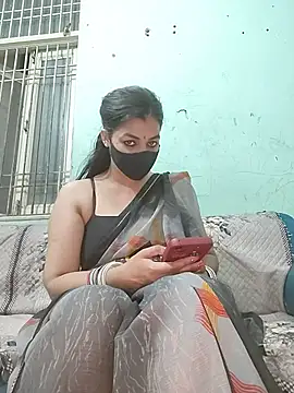 Snapshot of the_saavi chatting on May 14, 2026, 8:17 pm the saavi online show from May 14, 2026, 8:17 pm