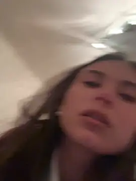 SophiiaStarr online show from May 27, 2026, 9:11 pm