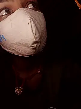 Snapshot of Sharmili_xx chatting on October 2, 2025, 12:25 am Sharmili xx online show from October 2, 2025, 12:25 am