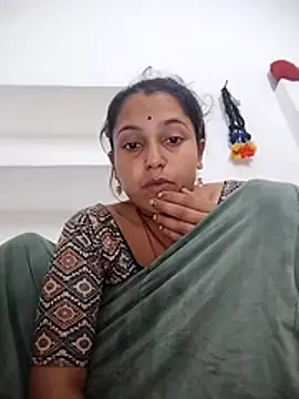 Snapshot of Sonam_shinde chatting on February 20, 2026, 8:22 pm Sonam shinde online show from February 20, 2026, 8:22 pm