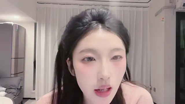 Snapshot of ZhaoZhao-ZM chatting on November 21, 2025, 2:27 pm ZhaoZhao-ZM online show from November 21, 2025, 2:27 pm