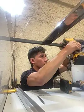 Snapshot of True_Di chatting on October 27, 2025, 3:57 pm True Di online show from October 27, 2025, 3:57 pm