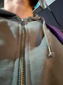 DanteWinter online show from March 25, 2026, 2:12 am