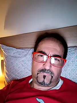 Snapshot of max_im69 chatting on October 21, 2025, 12:43 am max im69 online show from October 21, 2025, 12:43 am