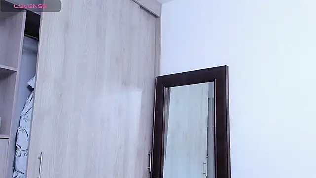 Snapshot of KingLevi01 chatting on November 6, 2025, 10:03 pm KingLevi01 online show from November 6, 2025, 10:03 pm