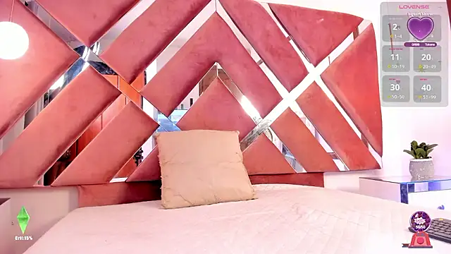 Snapshot of Ambeer_fox_ chatting on February 2, 2026, 7:46 pm Ambeer fox online show from February 2, 2026, 7:46 pm